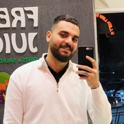 eslam 30 Kuwait City